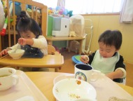 毎日給食の時間が楽しみな子ども達