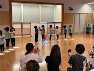 ３歳児あぽろの懇談会・発表会
